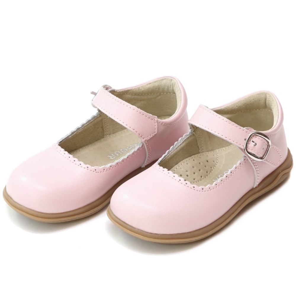 Chloe Classic Scalloped Leather Mary Jane
LAMOUR